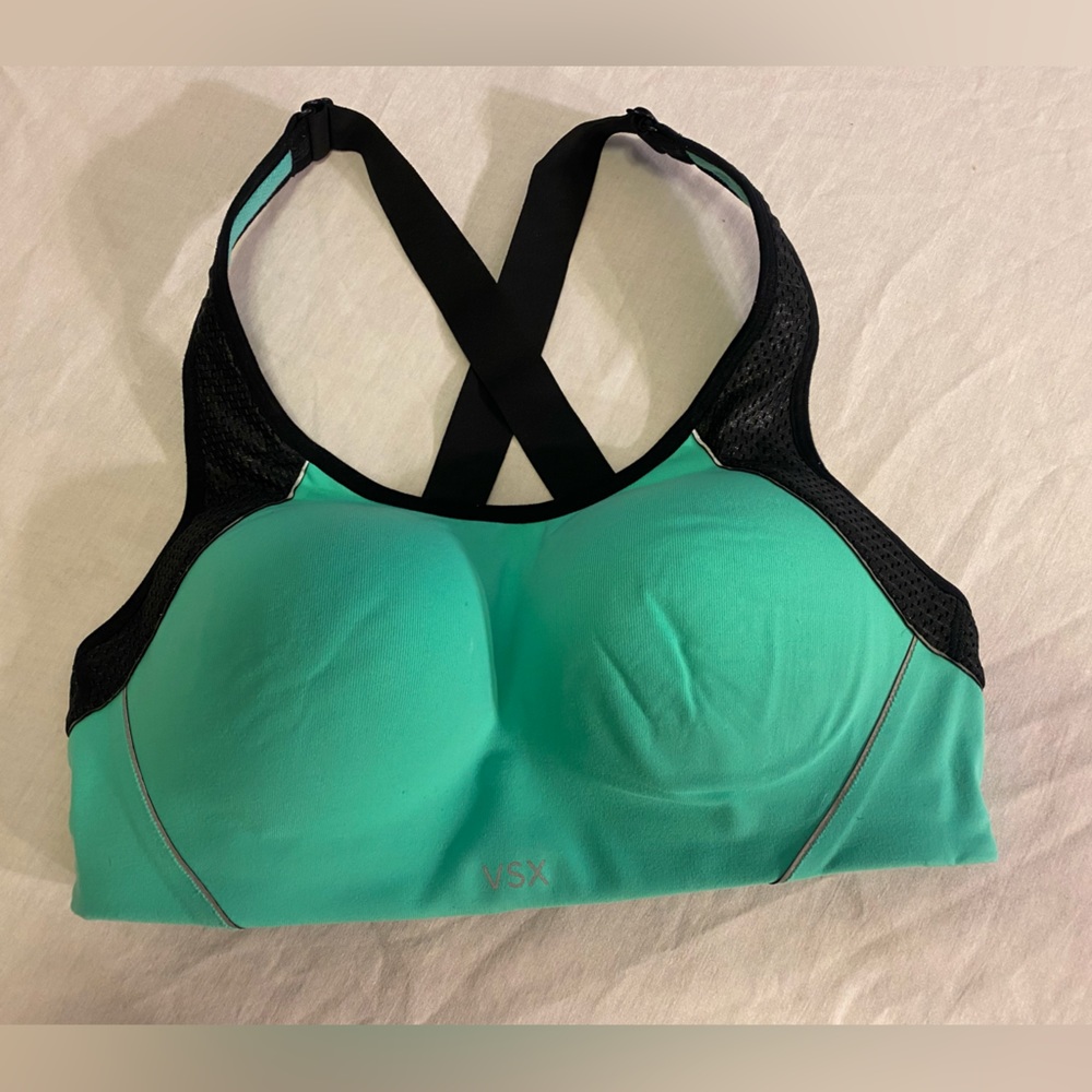 Victoria Secret sport bra size 32C Like New - Picture 2 of 10